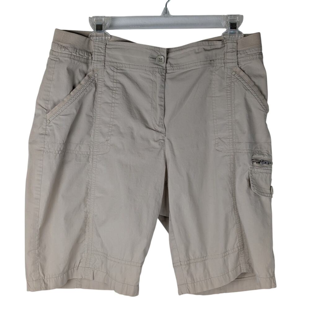 Chico's beige shorts sz 1.5 Elastic waist 35-38 "cargo pocket Ins 10"Rise 10,5"